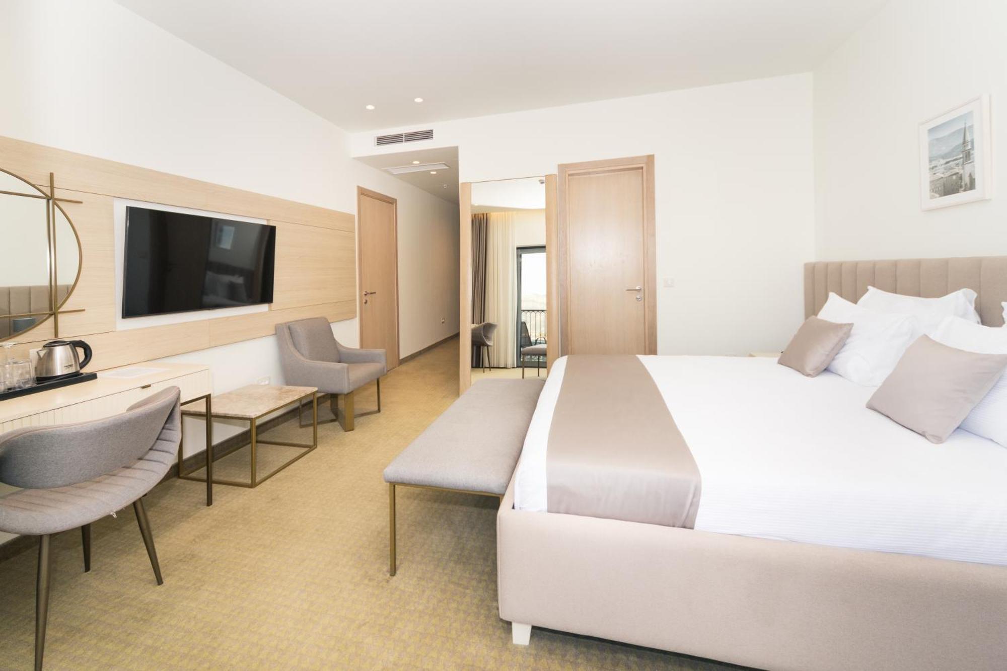 Hotel Pima บุดวา ภายนอก รูปภาพ